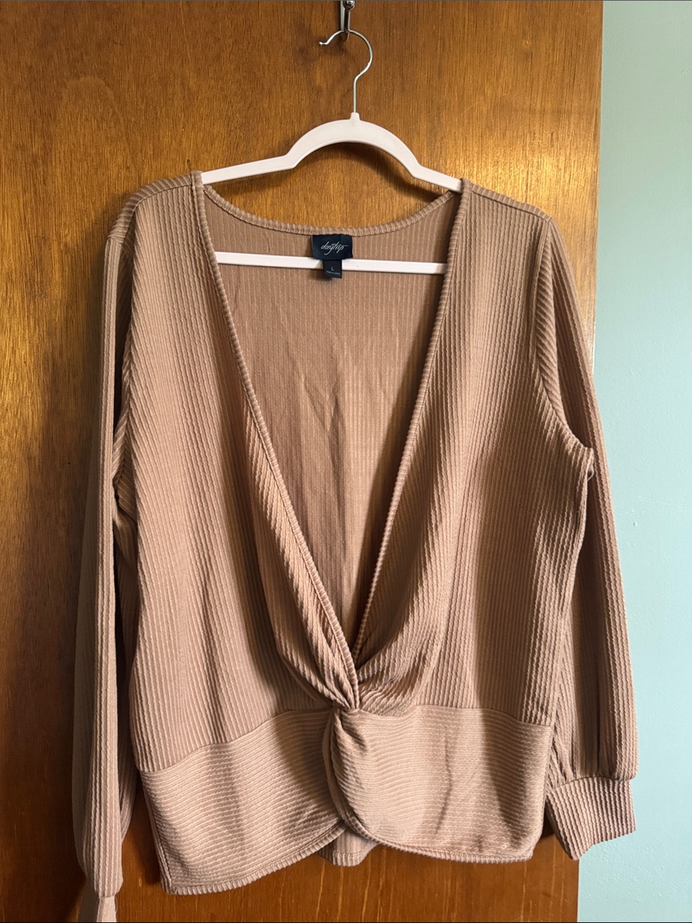 Daytrip Camel Twist-Front Ribbed Long-Sleeve Top